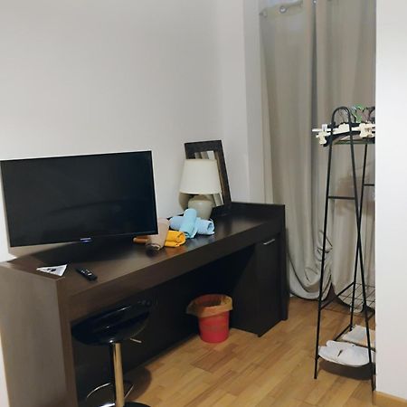 "Orchidea" Camera Privata Nell'Appartamento Condiviso Cagliari Exterior foto
