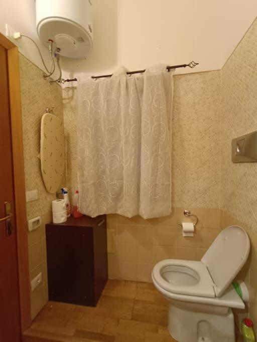 "Orchidea" Camera Privata Nell'Appartamento Condiviso Cagliari Exterior foto