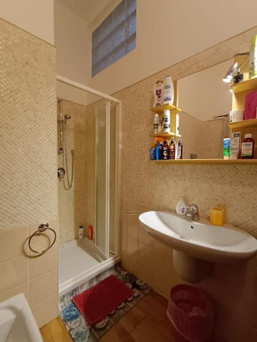 "Orchidea" Camera Privata Nell'Appartamento Condiviso Cagliari Exterior foto